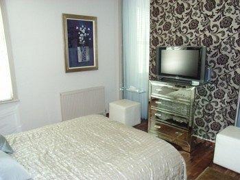 Square Townhouse Отель 4*