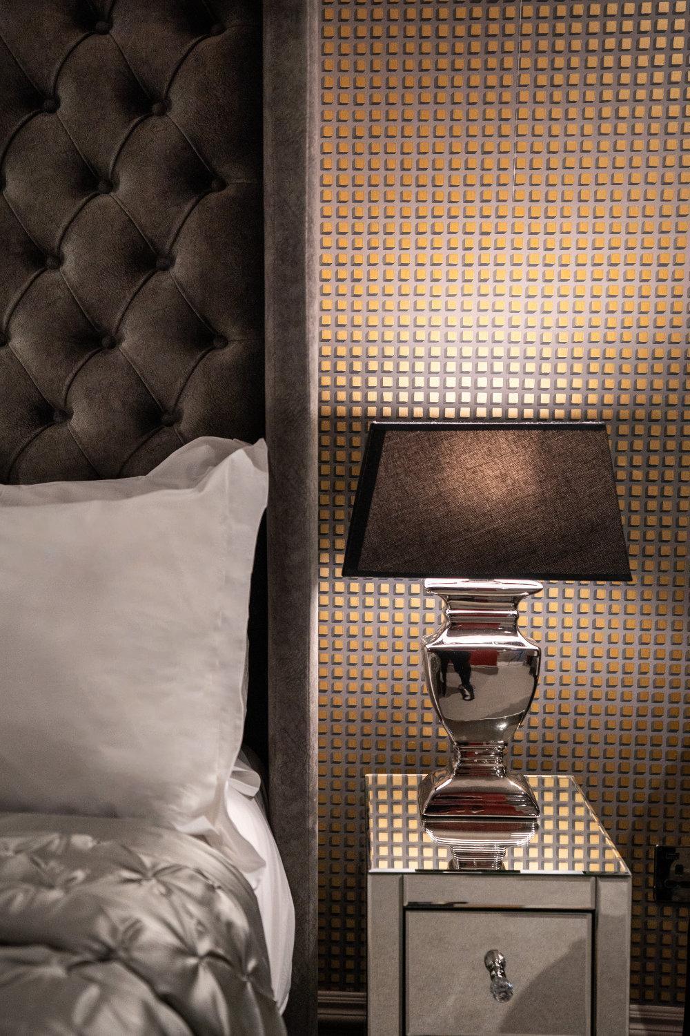 Отель Square Townhouse 4*