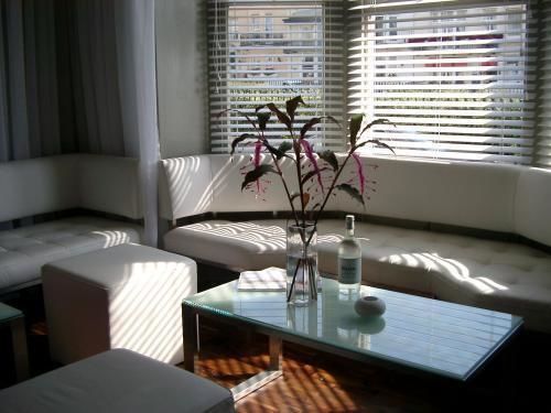 Square Townhouse Brighton