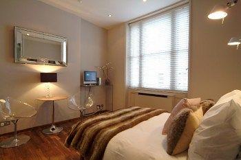 Square Townhouse Hotel 4*